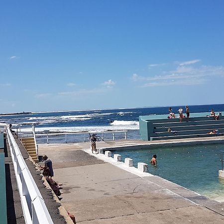 Arena Luxury Beachfront Apartment Newcastle Zewnętrze zdjęcie