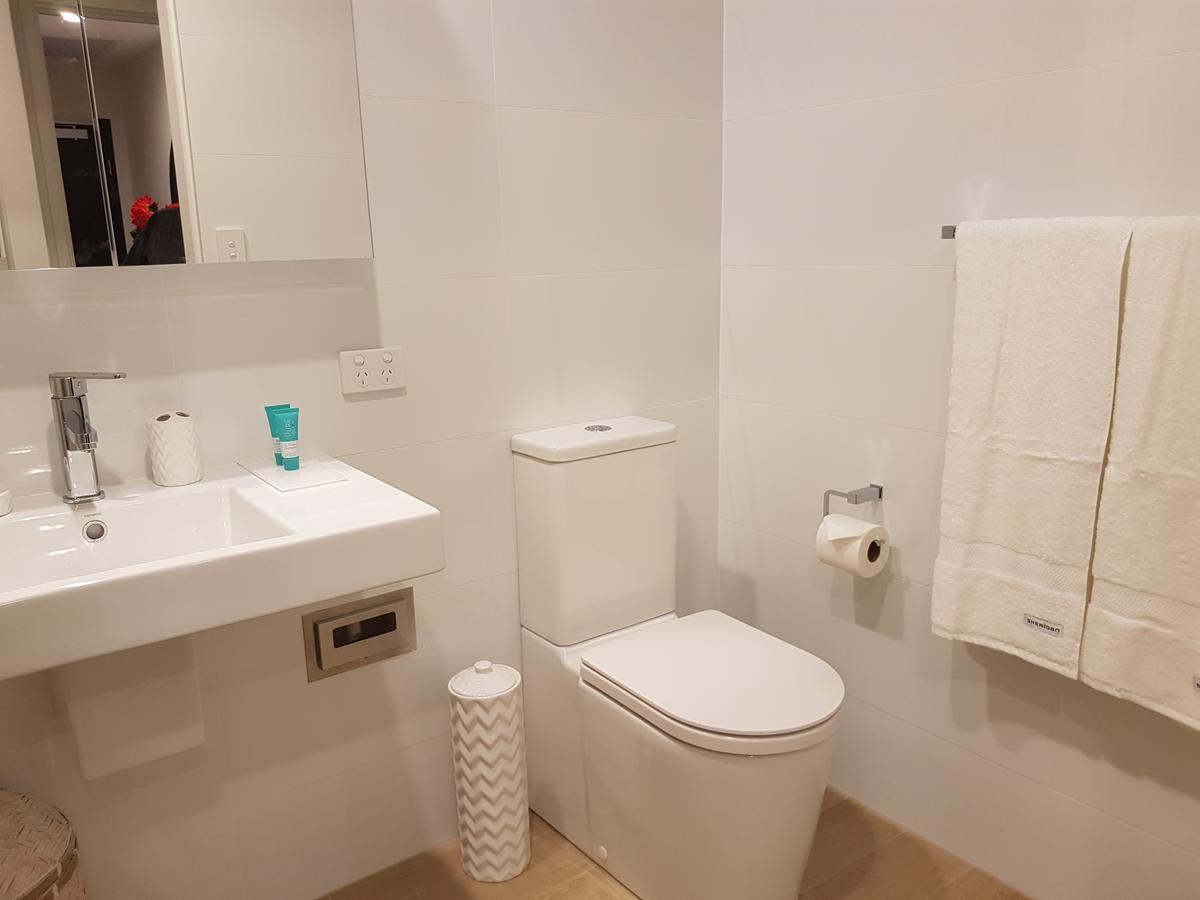 Arena Luxury Beachfront Apartment Newcastle Zewnętrze zdjęcie