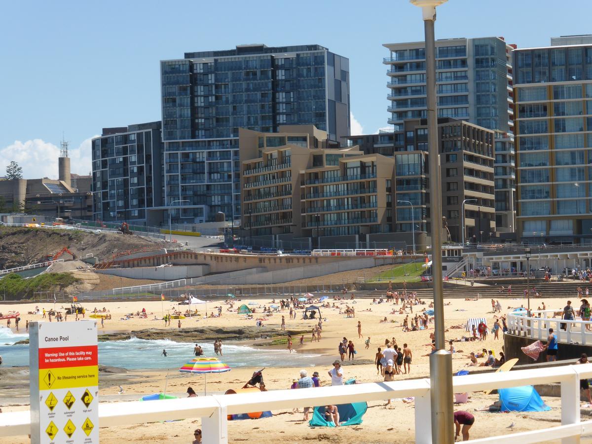 Arena Luxury Beachfront Apartment Newcastle Zewnętrze zdjęcie