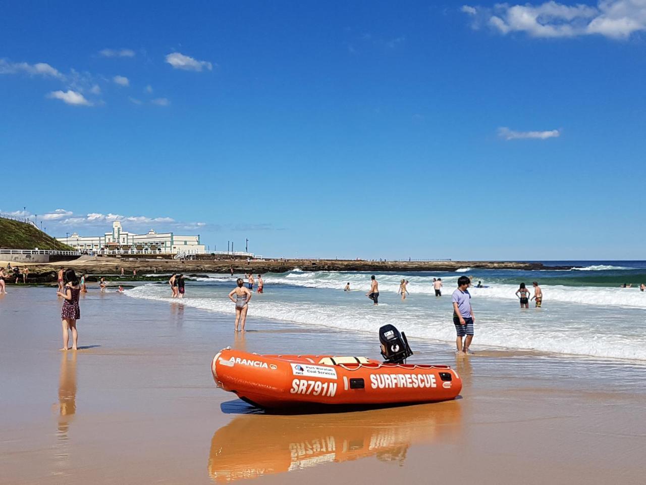 Arena Luxury Beachfront Apartment Newcastle Zewnętrze zdjęcie